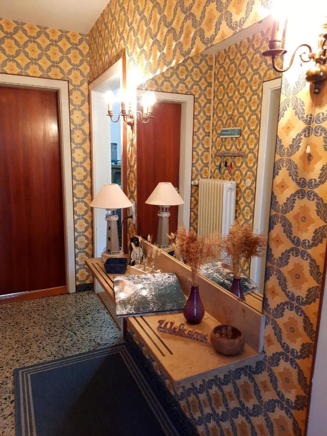 Ferienhaus In Buesumer Deichhausen - Buesum An Der Nordsee Fuer Bis Zu 9 Personen מראה חיצוני תמונה